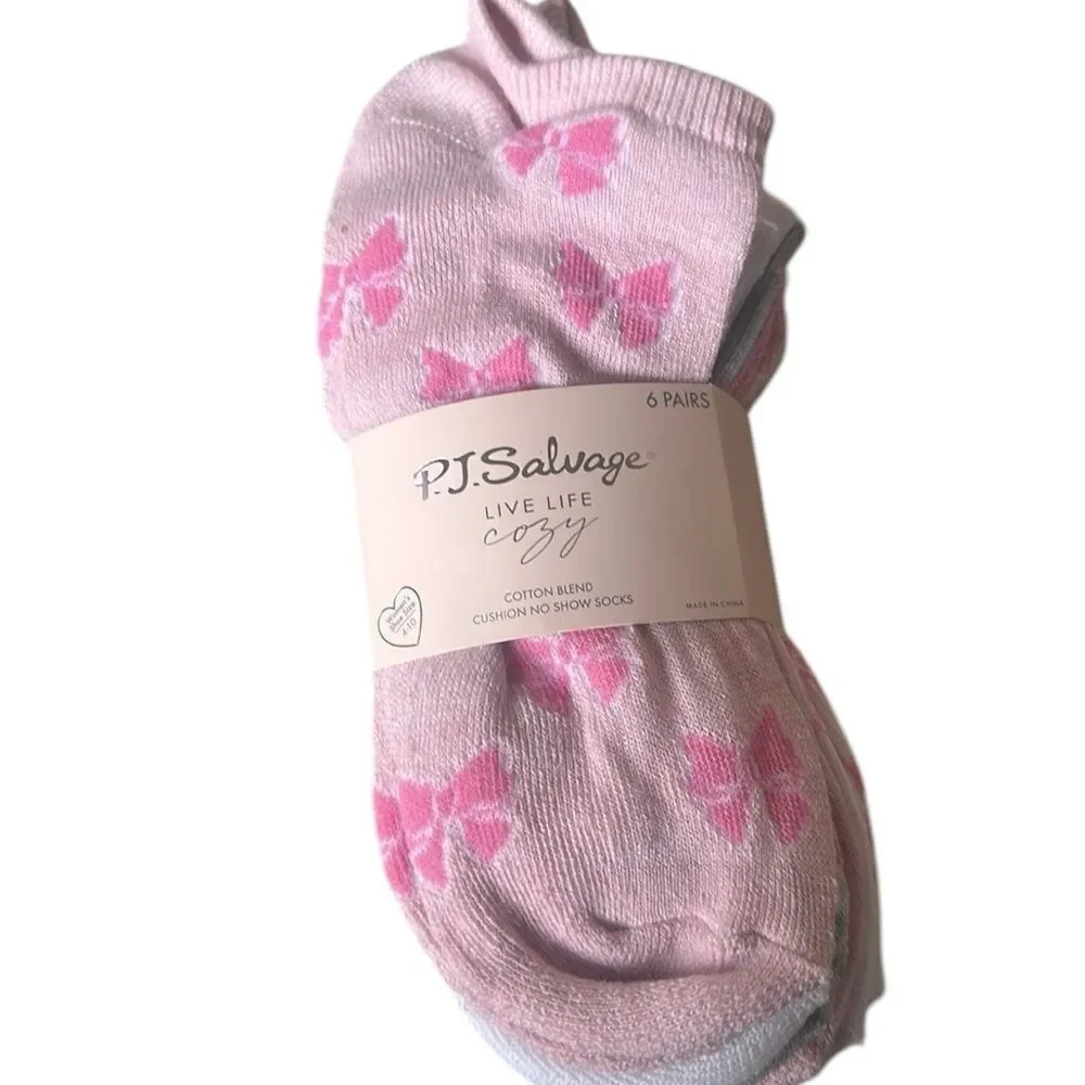 P.J. Salvage 🎀 6 Pairs of No Show Socks!